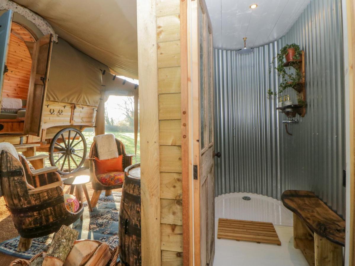 The Wagon At Burrow Hill Holiday home *